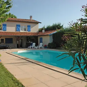 Le Relais Du Grand Logis Couette-café Civrieux