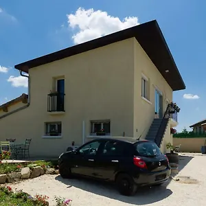 Domaine Des Grouilleres Maison d'hôtes Saint-Clair-du-Rhone